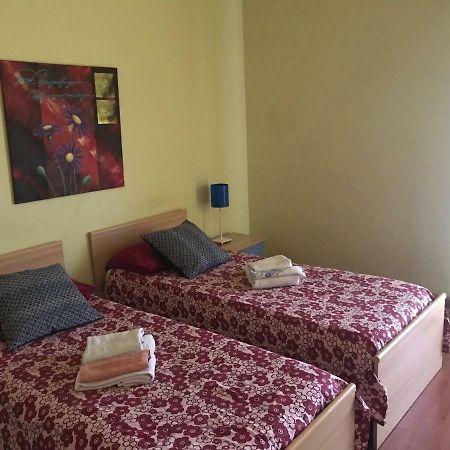 Bed and Breakfast I Colori Di Sara Катанія Екстер'єр фото