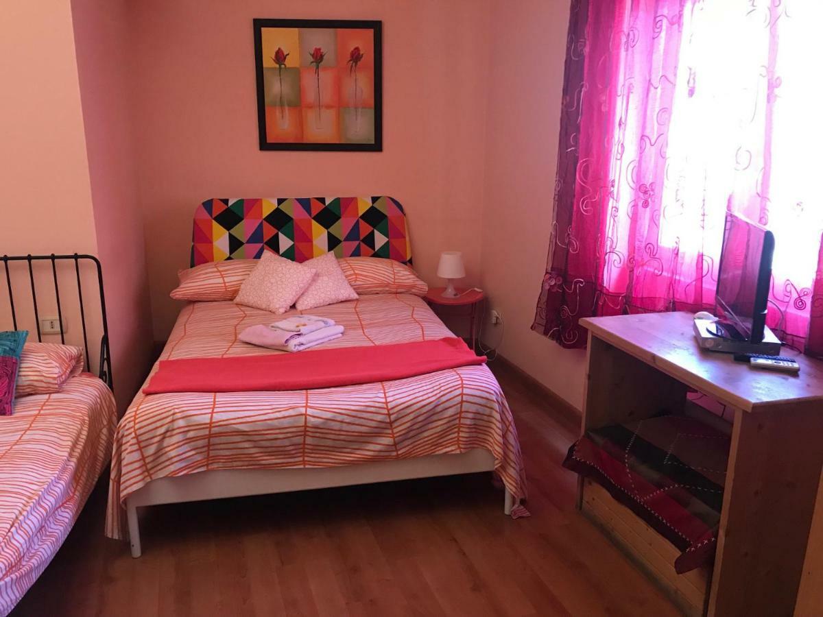 Bed and Breakfast I Colori Di Sara Катанія Екстер'єр фото
