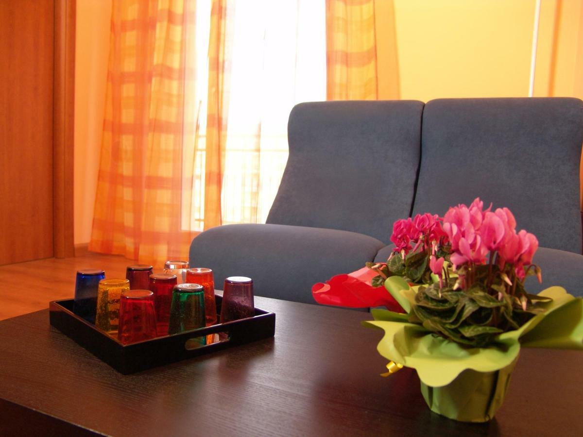 Bed and Breakfast I Colori Di Sara Катанія Екстер'єр фото